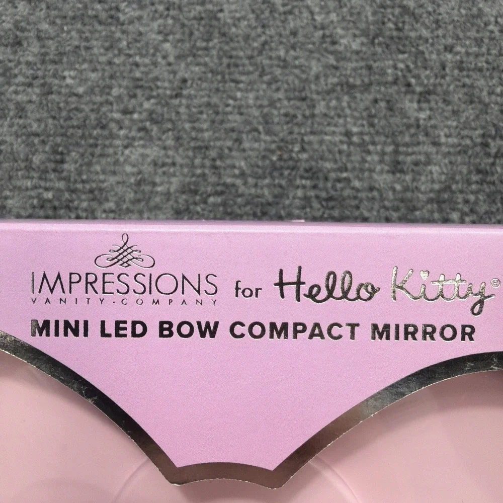HELLO KITY Mini LED Bow Compact Mirror Vanity Pink Adjustable Light Dimmer New!!